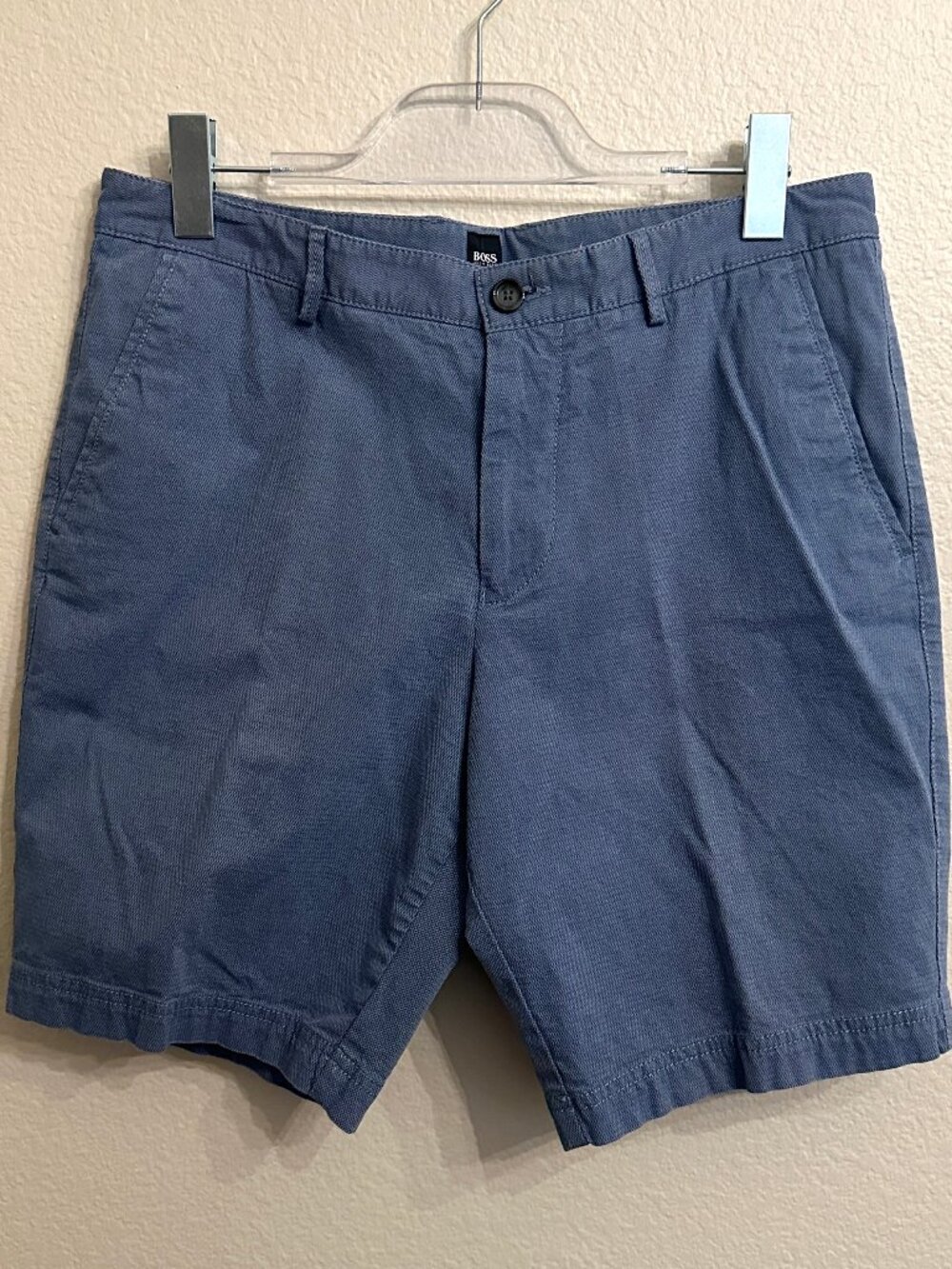 BOSS Hugo Boss Blue Textured Chino Shorts Size 32 EUC